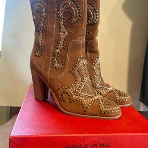 Donald Pliner saddle tan suede studded boot 4 inches. Hardly worn. 7.5